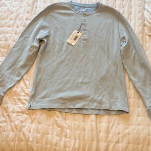 UNTUCKit Cascudo Light Blue Henley